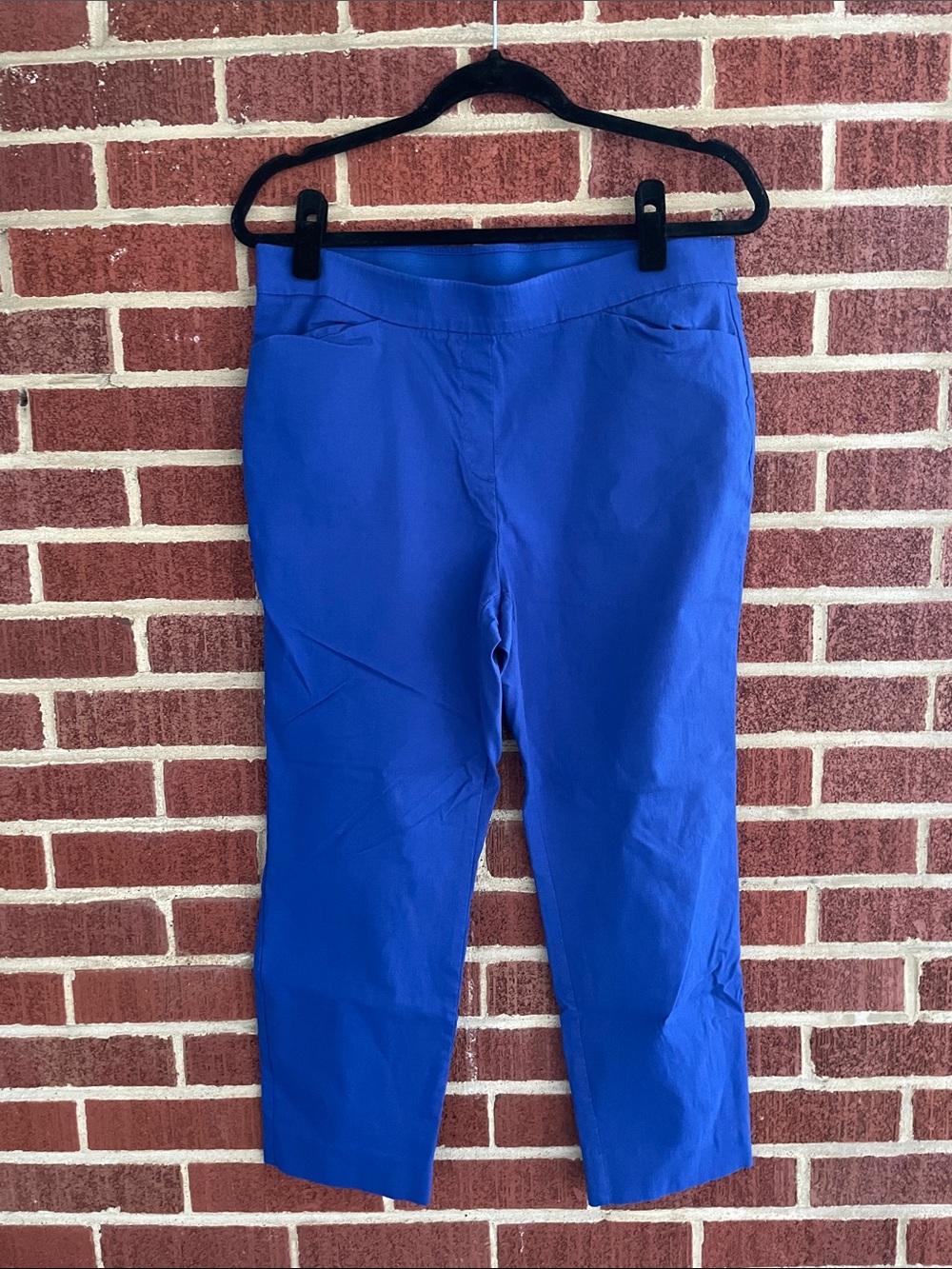 Liz Claiborne Bright Blue Cropped Pants